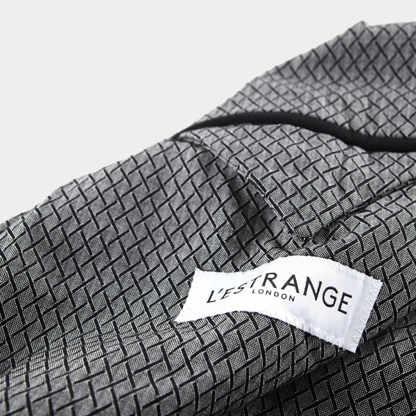 The Japanese Cross, Black