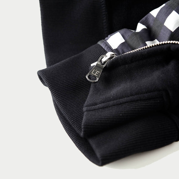 The Square Print, Black