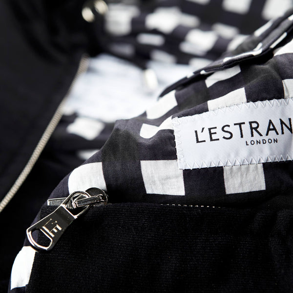 The Square Print, Black